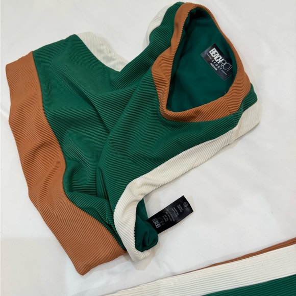Worn once great like new condition. Psychedelic Suede leggings and Gwen top - Picture 9 of 9
